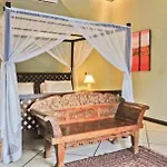 Villa Kebun